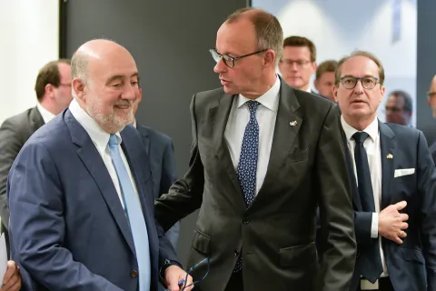 Merz, Dobrindt und Prosor