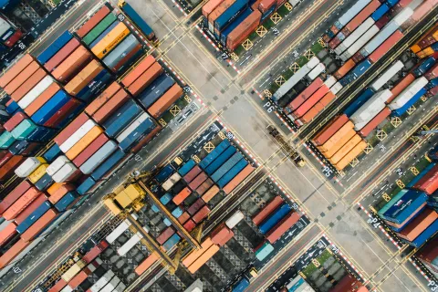 Foto von Containern von oben