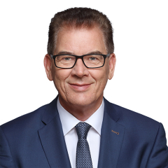 Dr. Gerd Müller Dr. Gerd Müller
