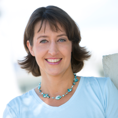 Dr. Astrid Mannes Dr. Astrid Mannes
