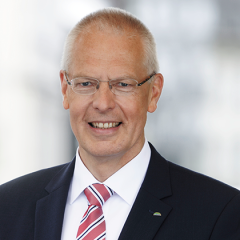 Dr. Hermann-Josef Tebroke Dr. Hermann-Josef Tebroke