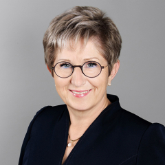 Dr. Dietlind Tiemann Dr. Dietlind Tiemann