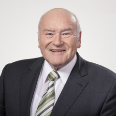 Ernst Hinsken Ernst Hinsken