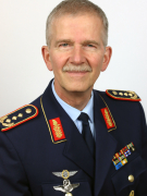 Generalleutnant Martin Schelleis