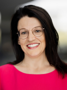 Dipl. Hdl. (Univ.) Martina Englhardt-Kopf