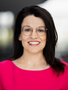 Dipl. Hdl. (Univ.) Martina Englhardt-Kopf
