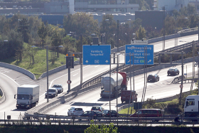 Verkehr und digitale Infrastruktur - Autobahnkreuz