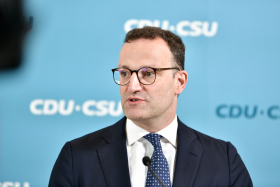 Jens Spahn beim Pressestatement