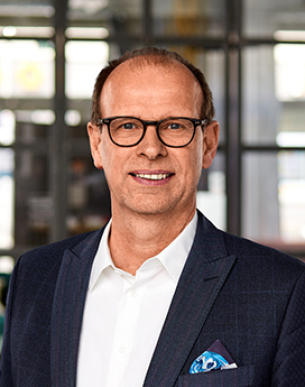 Dr. Christoph Sievering 