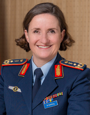 Generalstabsarzt Dr. Nicole Schilling