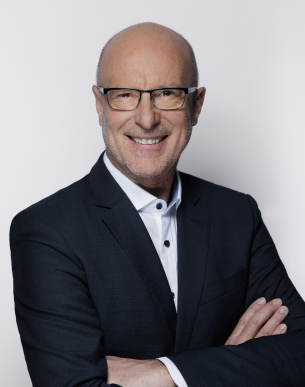 Dr. Stefan Korbach