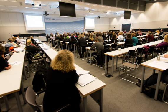 Kongress Kindeswohl auf dem Prüfstand
