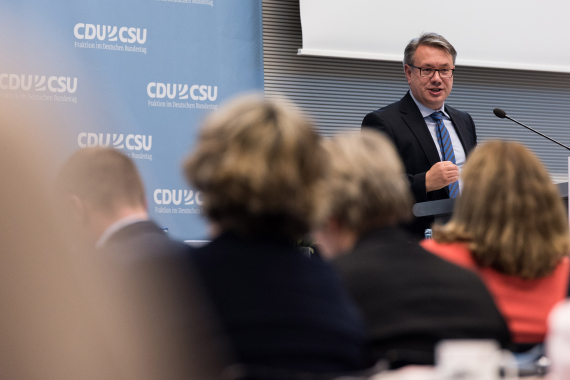 Dr. Georg Nüßlein MdB Stellvertretender Vorsitzender der CDU/CSU-Fraktion im Deutschen Bundestag