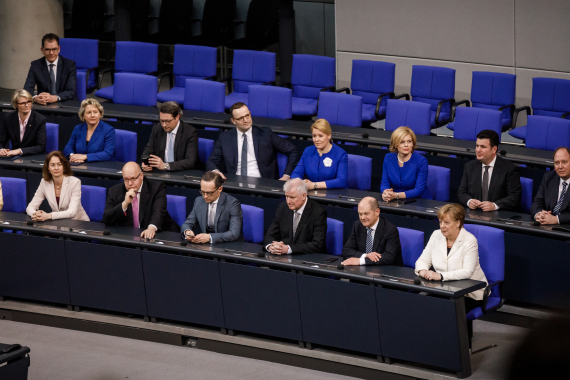 Blick auf die Regierungsbank