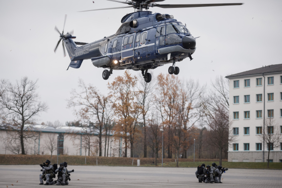 Brinkhaus unterwegs: Besuch bei der Bundespolizei in Blumberg