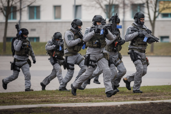 Brinkhaus unterwegs: Besuch bei der Bundespolizei in Blumberg