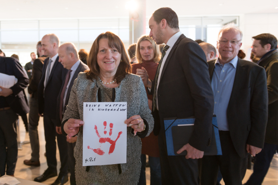 Red Hand Day 2019	- Heike Brehmer