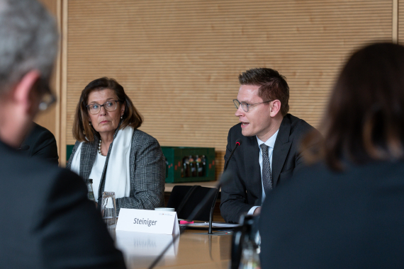 Fachgespräch zum Thema "Sozialleistungsmissbrauch stärker bekämpfen"