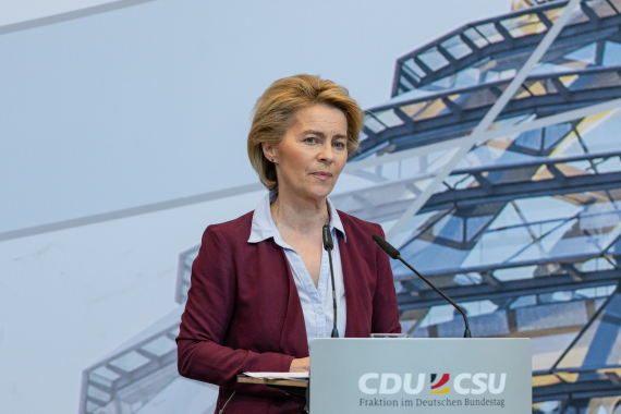 Dr. Ursula von der Leyen |Bundesministerin der Verteidigung