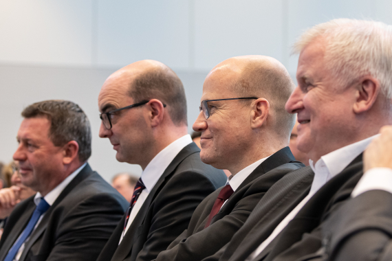 Volkmar Vogel MdB, Michael Kießling MdB, Ralph Brinkhaus MdB und Horst Seehofer
