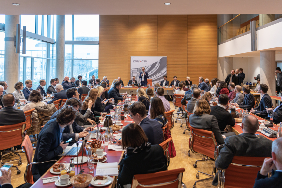 Blockchain: Meet & Greet