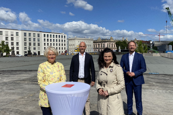 Spatenstich Einheitsdenkmal