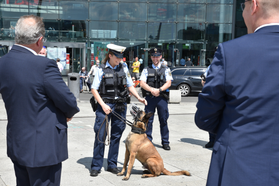 Vor-Ort-Besuch bei der Bundespolizei in Berlin