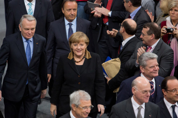 Bundeskanzlerin Angela Merkel, Bundespräsident Joachim Gauck, Bundestagspräsident Norbert Lammert und der französische Staatspräsident François Hollande anlässlich des 50. Jahrestages der Unterzeichnung des Elysée-Vertrages (Foto: Tobias Koch)
