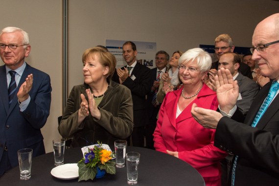 Hans-Gert Pöttering, Dr. Angela Merkel, Gerda Hasselfeldt und Volker Kauder (v.l.n.r.) sprachen zu den neuen Abgeordneten