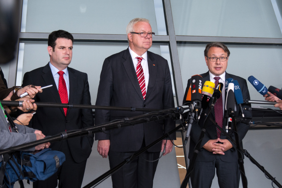 Pressestatement zur EEG-Novelle von Michael Fuchs (Mitte), Georg Nüßlein (rechts) und Hubertus Heil