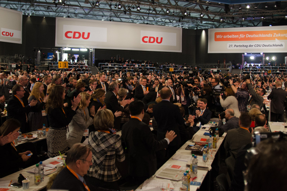 Applaus zum Wahlergebnis
