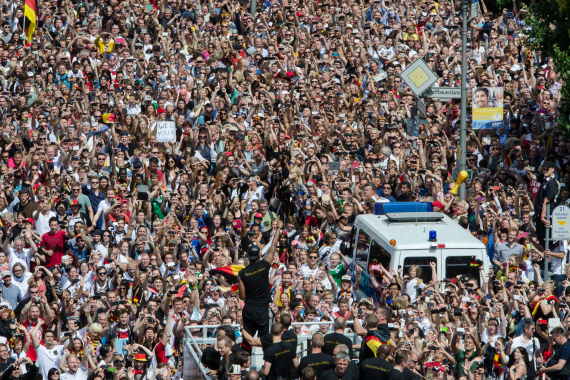 Ankunft der Fußball-Nationalmannschaft in Berlin