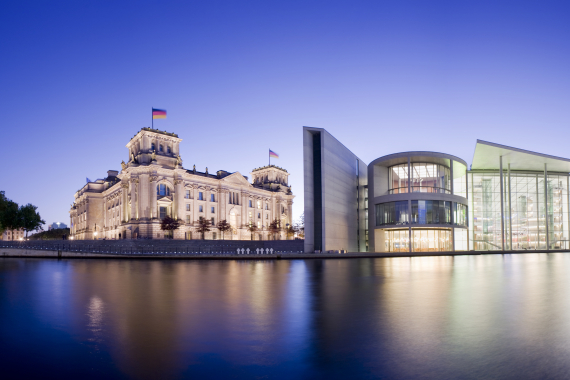 Reichstagsgebäude und Paul-Löbe-Haus