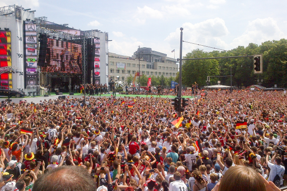 Ankunft der Fußball-Nationalmannschaft in Berlin