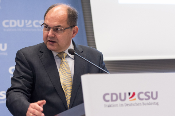 Antibiotika, Christian Schmidt, Resistenzen 