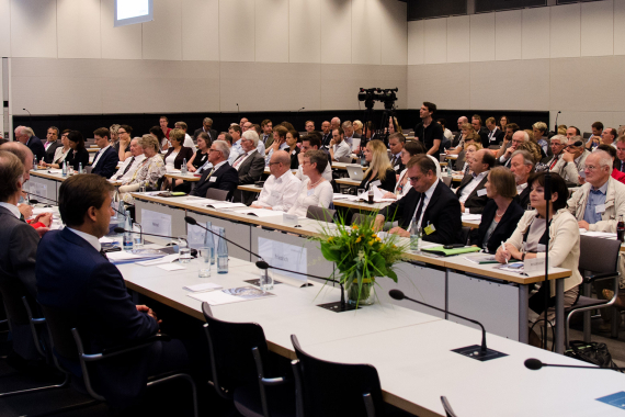 Antibiotika, CDU/CSU-Fraktionssitzungssaal, Resistenzen 