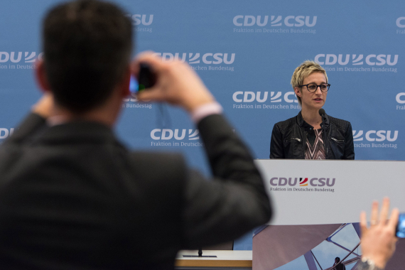 Fachgespräch: Demokratie braucht Debatten ohne Hass und Verzerrung – Zur Lage in den sozialen Medien