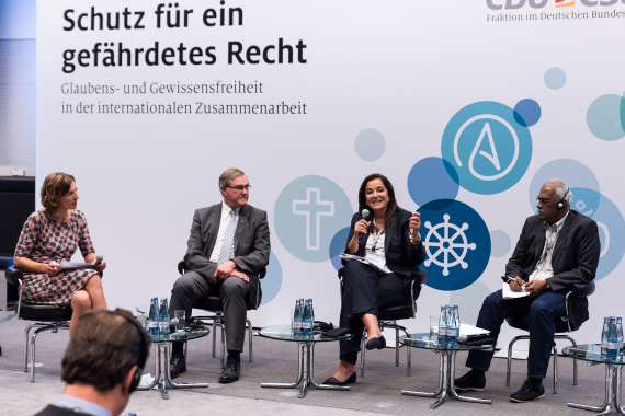 Schutz für ein gefährdetes Recht - Internationale Parlamentarierkonferenz zur Religionsfreiheit