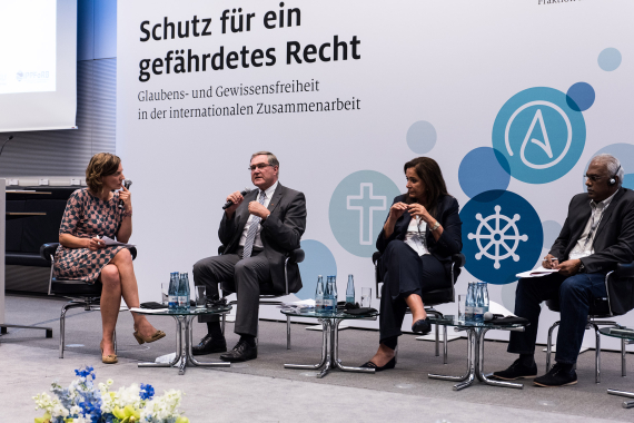 Schutz für ein gefährdetes Recht - Internationale Parlamentarierkonferenz zur Religionsfreiheit