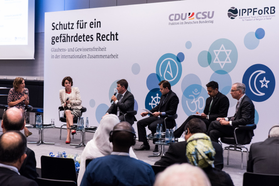 Schutz für ein gefährdetes Recht - Internationale Parlamentarierkonferenz zur Religionsfreiheit