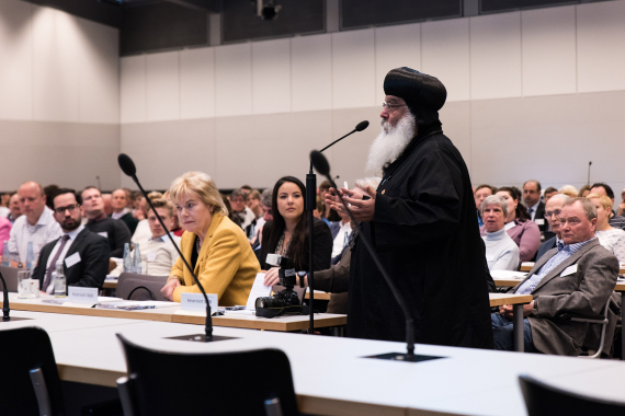 Fachgespräch Verantwortung für Religionsfreiheit – Religiöse Minderheiten in Flüchtlingsheimen besser schützen