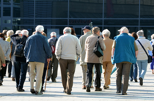 Bild mit einer Gruppe von Rentnern