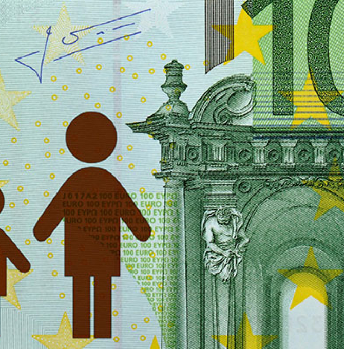 Symbolbild Kindergeld, Familienkosten, Kosten für Kinder, Familienplanung, teure Kinder, Ausgaben für Kinder, 100-EURO-Geldschein Banknote Vorderseite