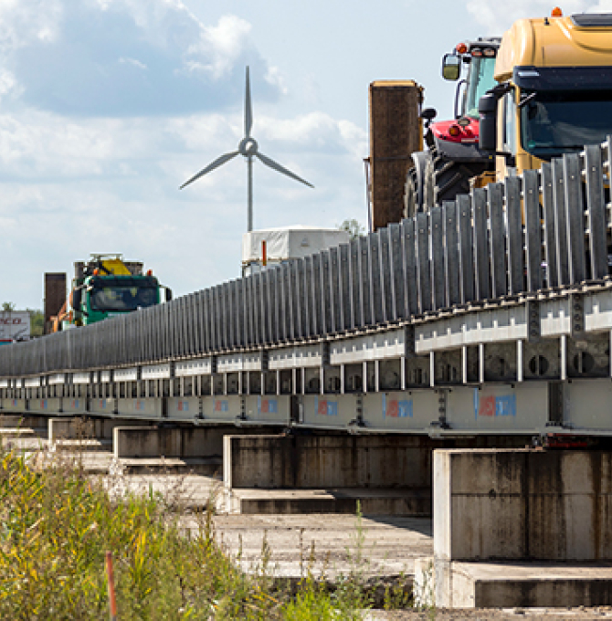 Autobahn Baustelle Stau