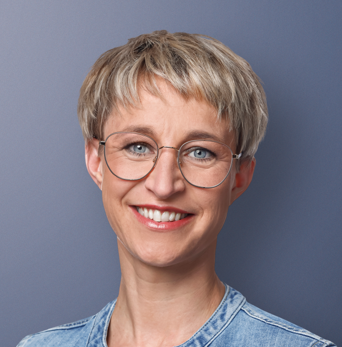 Nadine Schön
