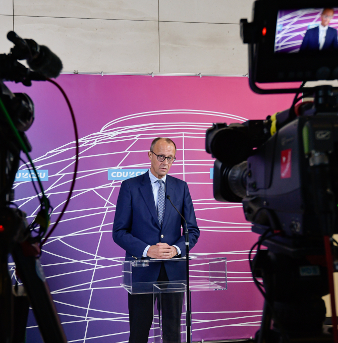 Friedrich Merz beim Pressestatement vor der Fraktionssitzung der CDU/CSU 