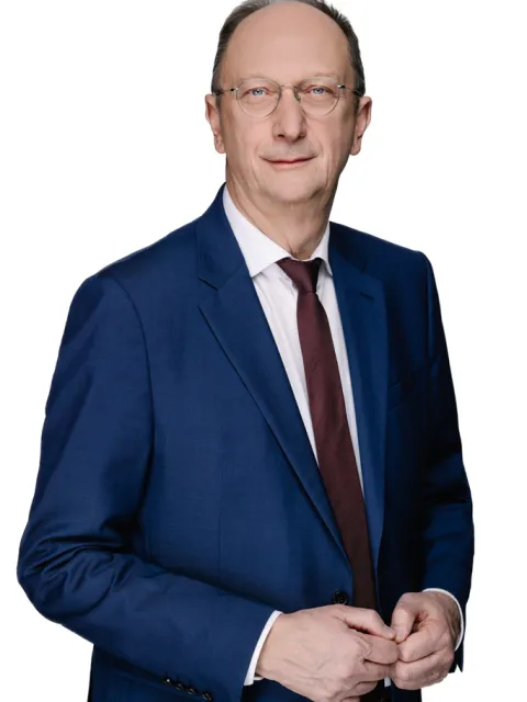 Dr. Klaus Wiener