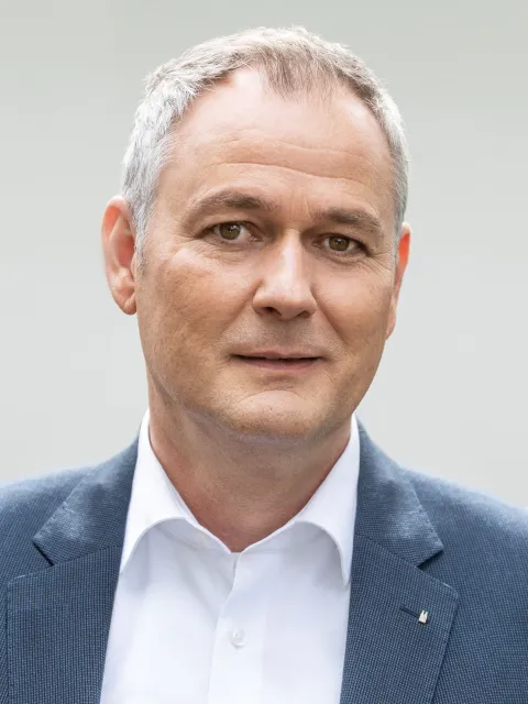 Dr. Carsten Brodesser