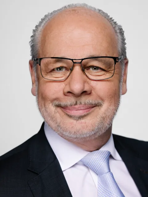 Dr. Georg Kippels