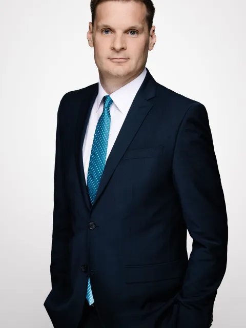 Dr. Yannick Bury